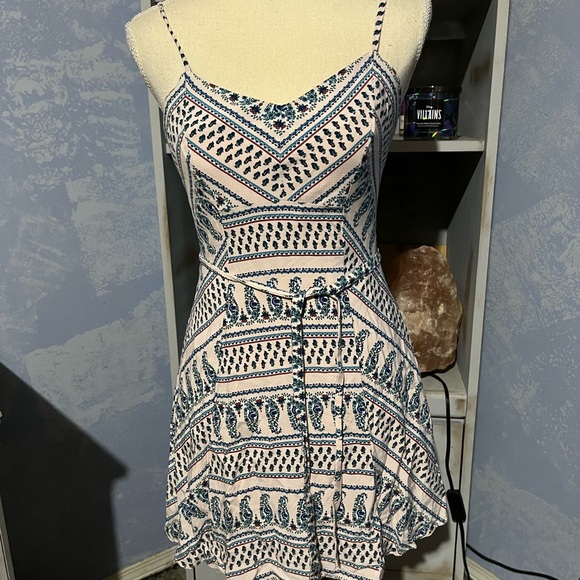 Everly mini dress spaghetti straps pink and blue size medium - Picture 2 of 11